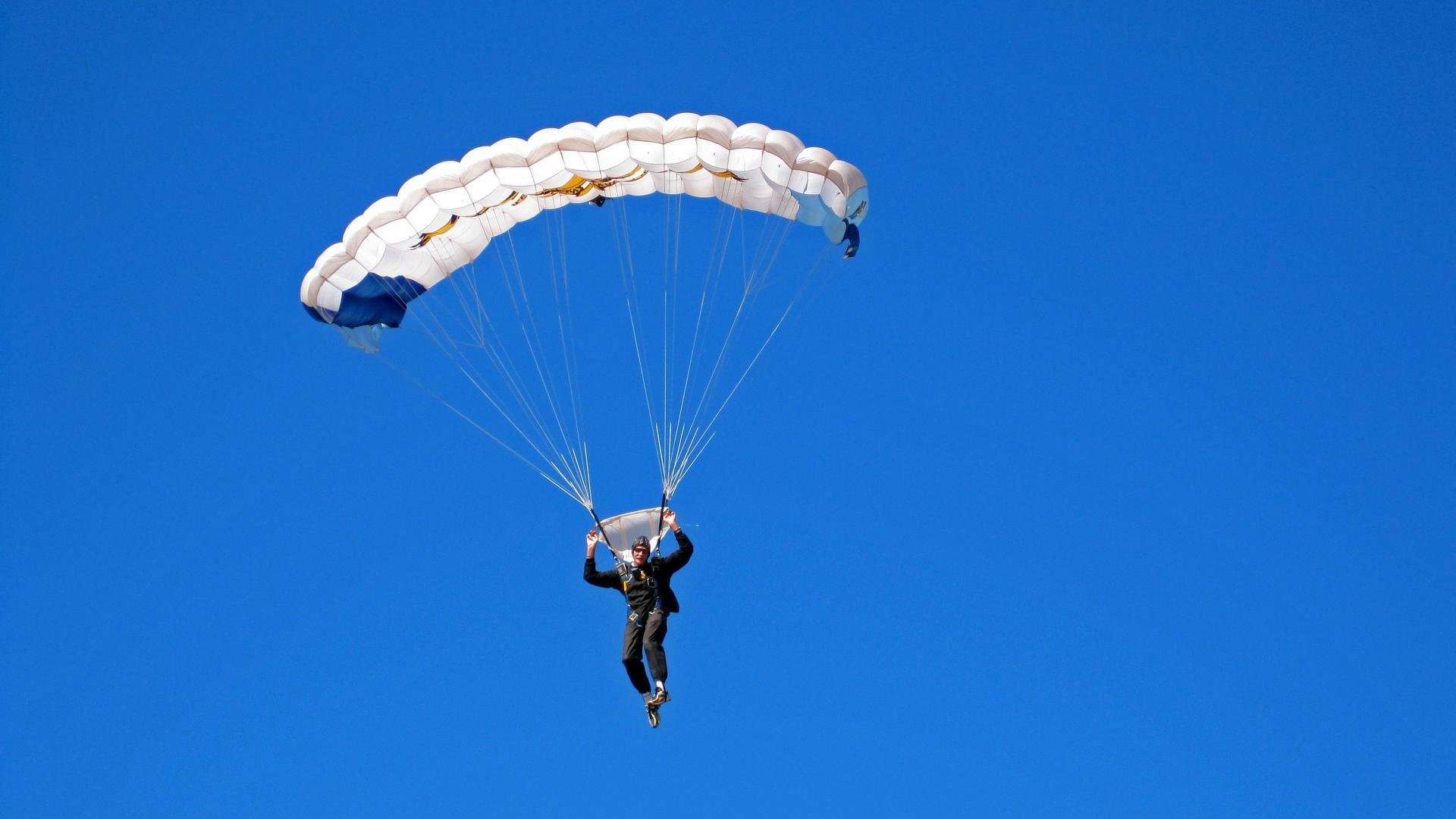 体育仲裁机构裁定争议案件，维护赛事公平公正